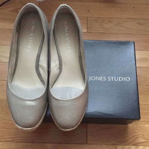 Jones Studio Wedges - Picture 3 of 3